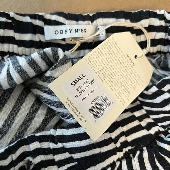 Obey no 89 Ruckus white black stripe short pockets Small - Picture 4 of 4